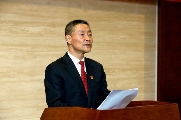 太阳GG集团一届一次全委会选举出新一届向导整体 斯泽夫中选太阳GG党委书记